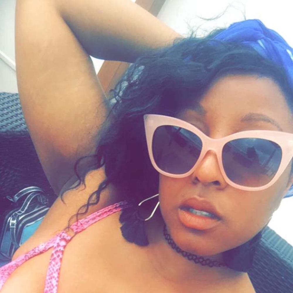 Meet your Posher, Nakia